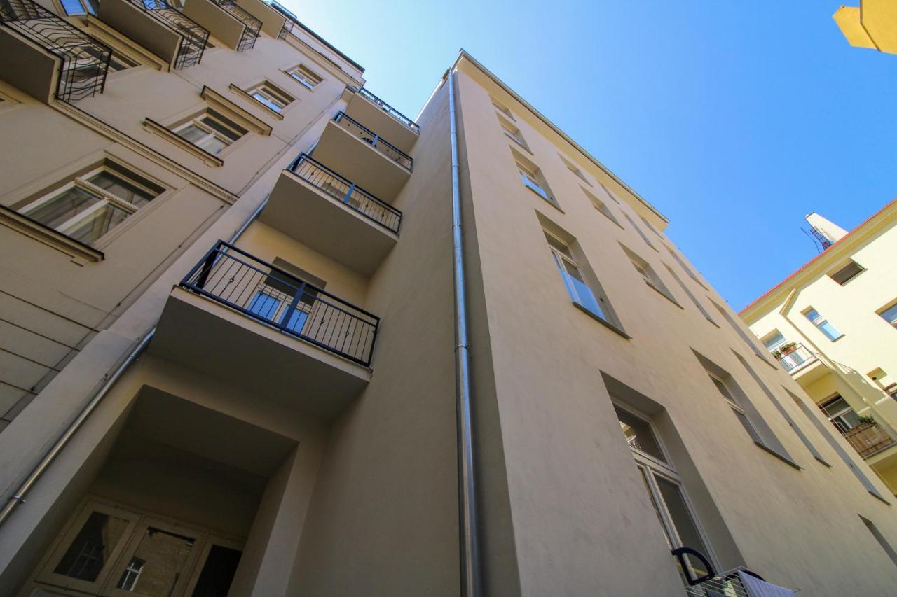Bouquet Apartments, Prague